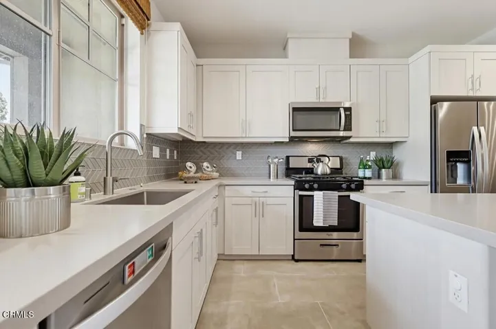 594-granite-st-033_web