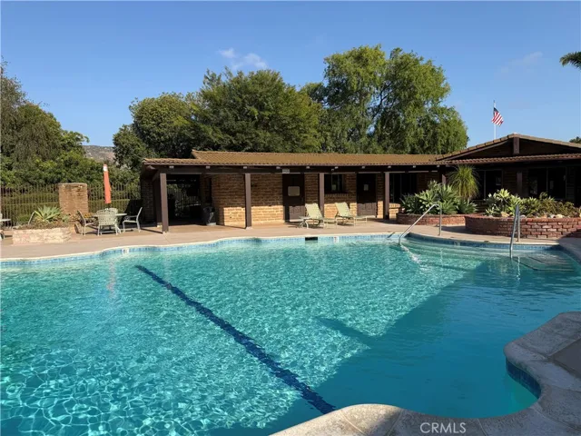 3252 Via Altamira, Fallbrook, California 92028