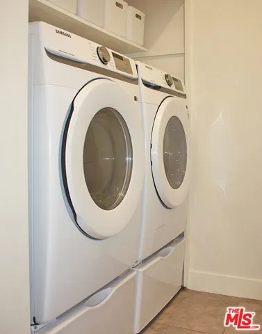 2175 S Beverly Glen Boulevard 302, Los Angeles, California 90025