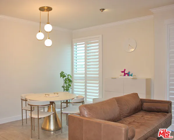 2175 S Beverly Glen Boulevard 302, Los Angeles, California 90025