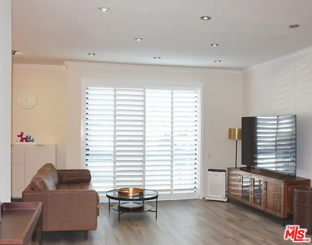 2175 S Beverly Glen Boulevard 302, Los Angeles, California 90025