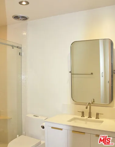 2175 S Beverly Glen Boulevard 302, Los Angeles, California 90025