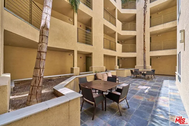2321 W 10th Street 102, Los Angeles, California 90006