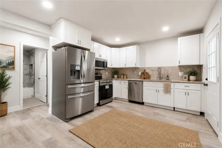 Kitchen junior adu virtually staged