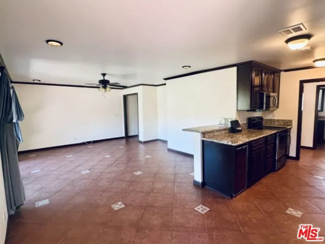 21963 Strawberry Lane, Canyon Lake, California 92587