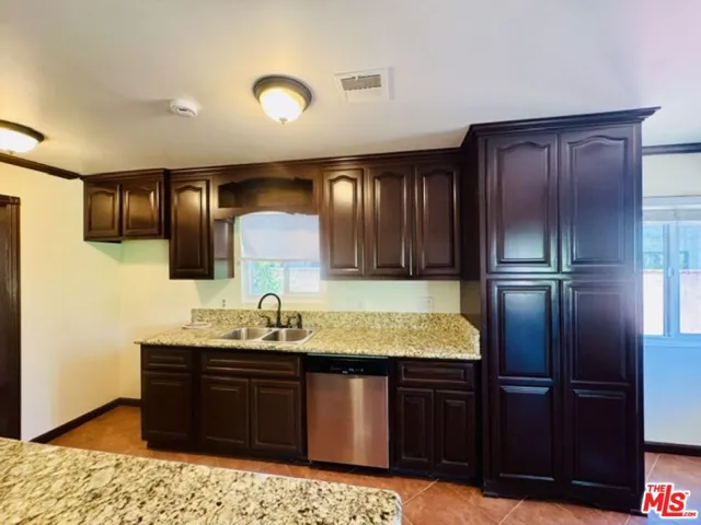 21963 Strawberry Lane, Canyon Lake, California 92587
