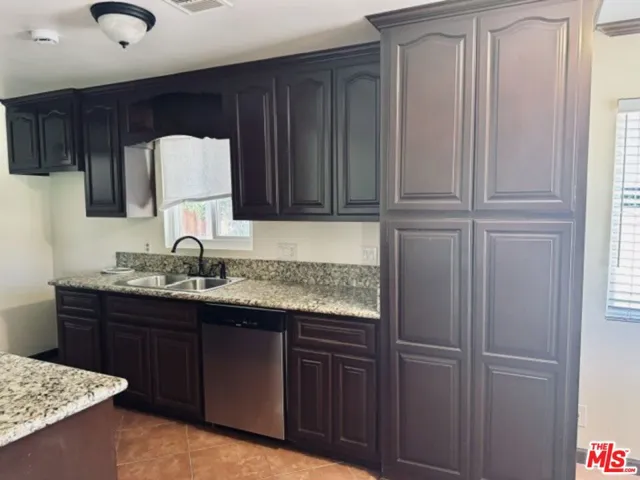 21963 Strawberry Lane, Canyon Lake, California 92587