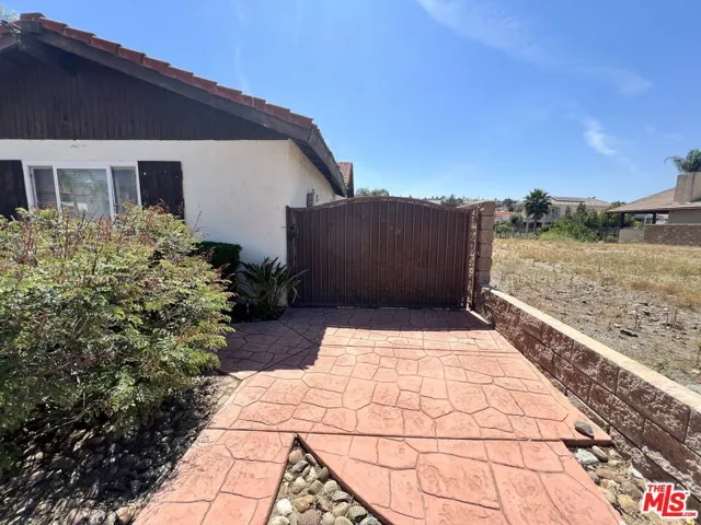 21963 Strawberry Lane, Canyon Lake, California 92587