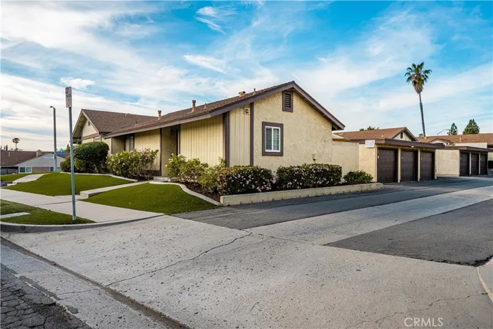 1403 E Sail Ave, Orange, California 92865