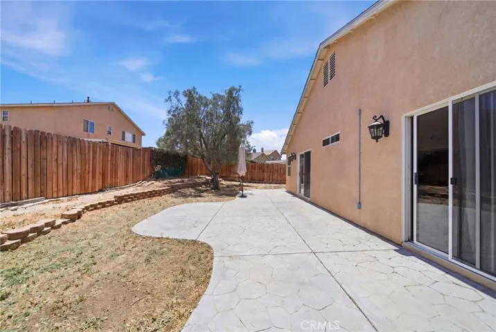 BACKYARD / PATIO