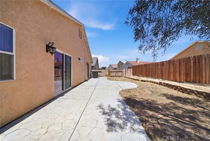 BACKYARD / PATIO