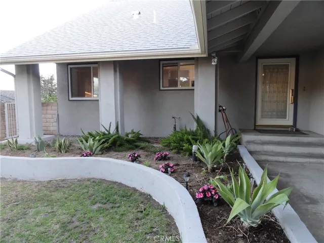 1100 La Senda Drive, Fullerton, California 92835