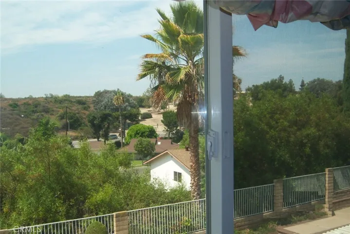 1100 La Senda Drive, Fullerton, California 92835