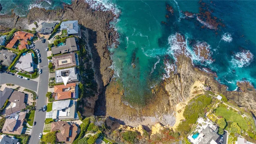 130 Mcknight, Laguna Beach, California 92651