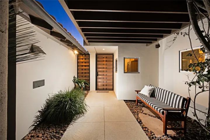130 Mcknight, Laguna Beach, California 92651