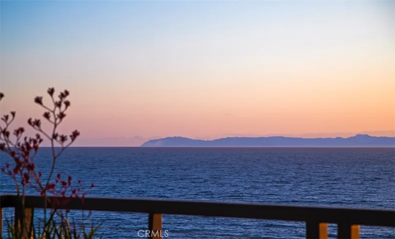 130 Mcknight, Laguna Beach, California 92651
