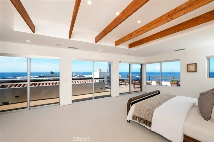 130 Mcknight, Laguna Beach, California 92651