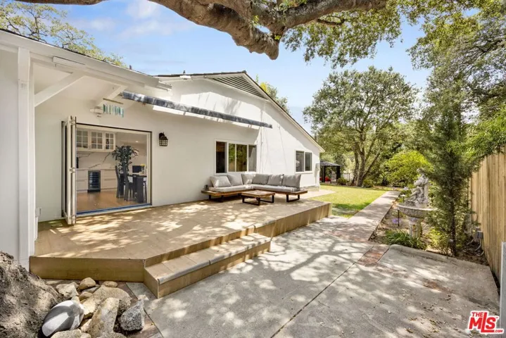 1918 Highland Oaks Drive, Arcadia, California 91006