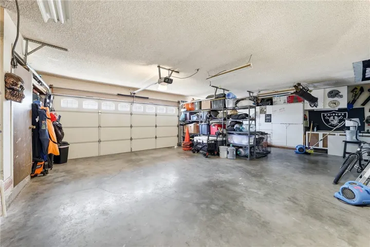 6691 Orangewood, Highland, California 92346