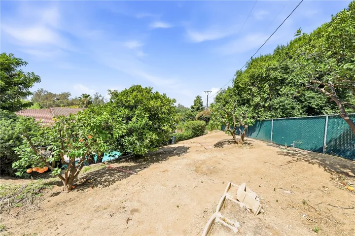 6691 Orangewood, Highland, California 92346