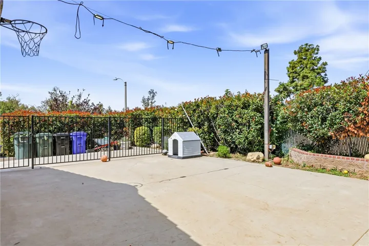6691 Orangewood, Highland, California 92346