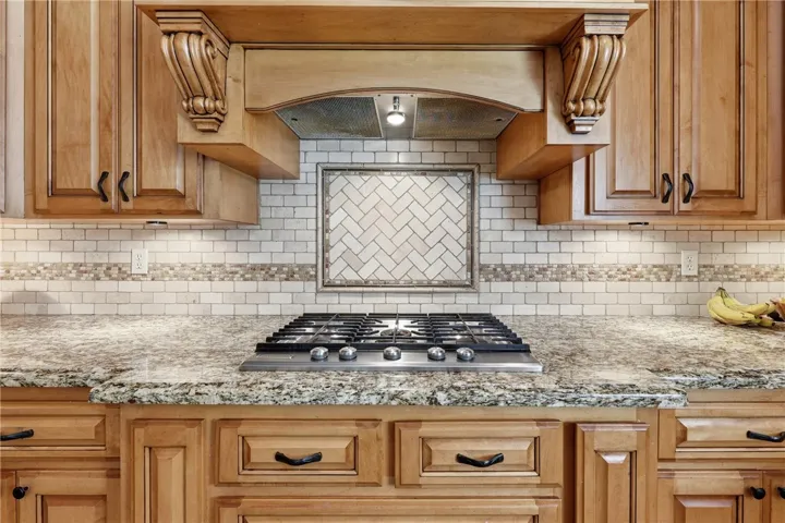 6691 Orangewood, Highland, California 92346