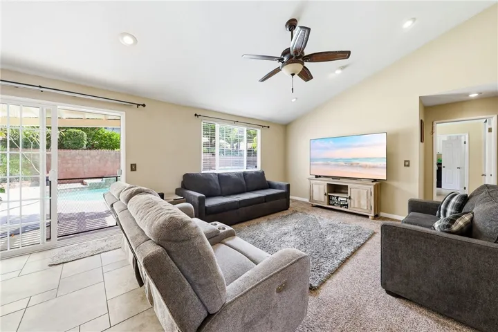 6691 Orangewood, Highland, California 92346