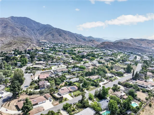 6691 Orangewood, Highland, California 92346