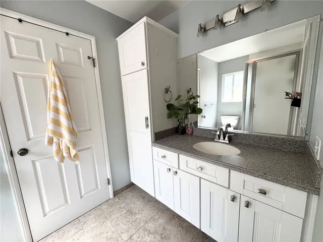 6691 Orangewood, Highland, California 92346