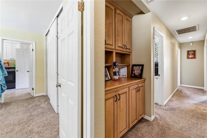 6691 Orangewood, Highland, California 92346