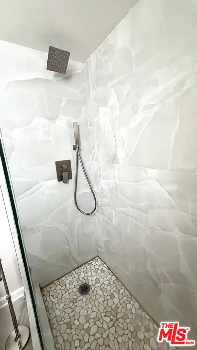 renovated en-suite bathroom sh
