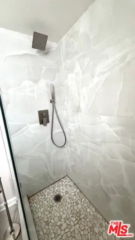 renovated en-suite bathroom sh