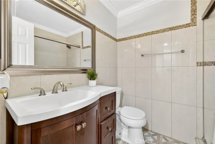 2521 W Sunflower H6, Santa Ana, California 92704