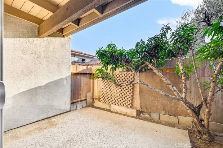 2521 W Sunflower H6, Santa Ana, California 92704