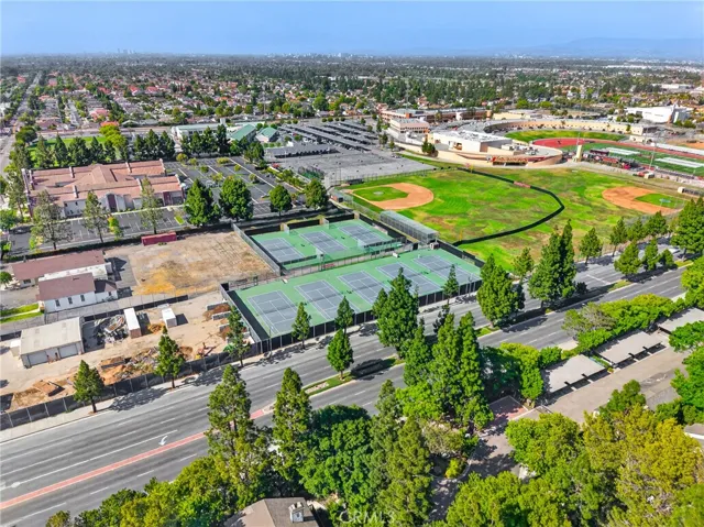 2521 W Sunflower H6, Santa Ana, California 92704