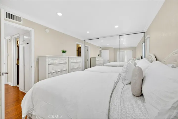 2521 W Sunflower H6, Santa Ana, California 92704