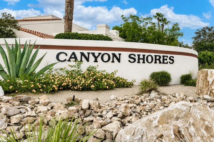 Canyon Shores Signage