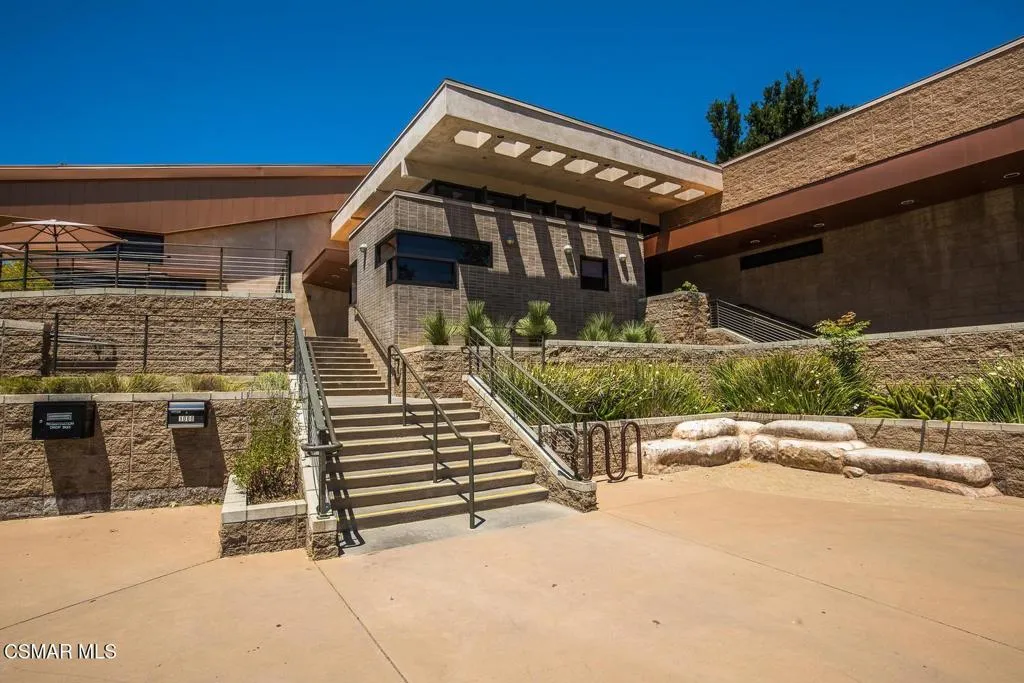 030-004-Oak Park community 3-1500x1000