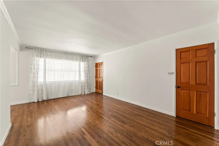 1745 N Mariposa, Los Angeles, California 90027