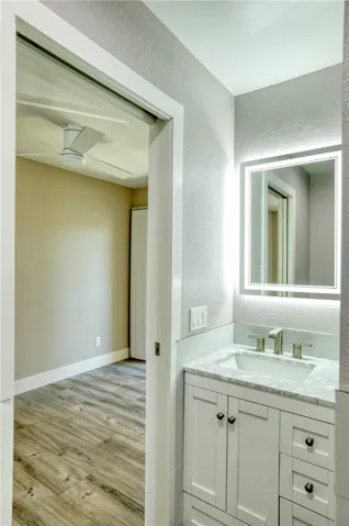 2nd level bathroom
