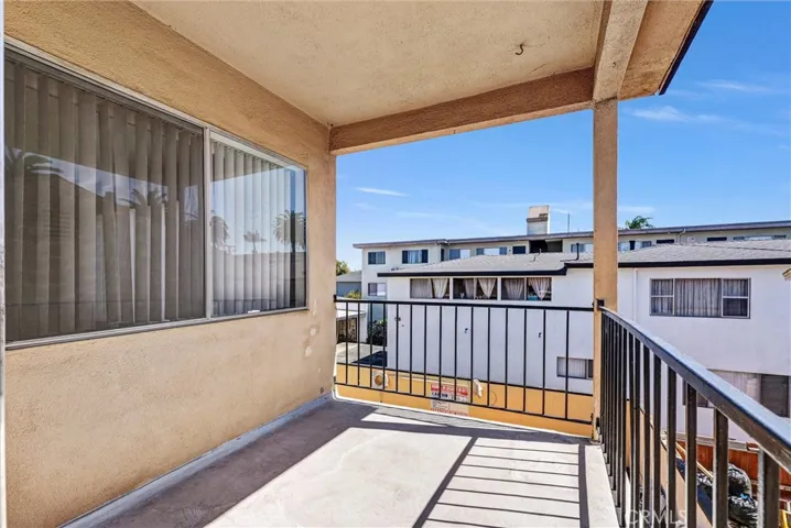 114 N Eucalyptus Avenue 7, Inglewood, California 90301
