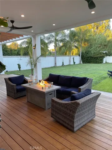 9150 Zelzah Avenue, Northridge, California 91325