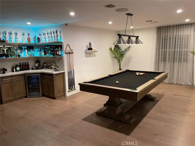 9150 Zelzah Avenue, Northridge, California 91325