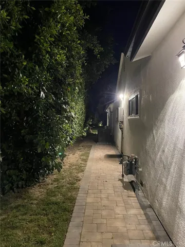 9150 Zelzah Avenue, Northridge, California 91325