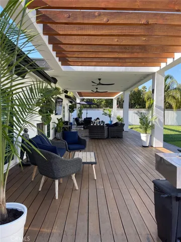 9150 Zelzah Avenue, Northridge, California 91325