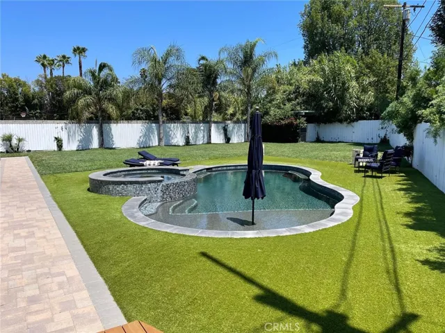 9150 Zelzah Avenue, Northridge, California 91325