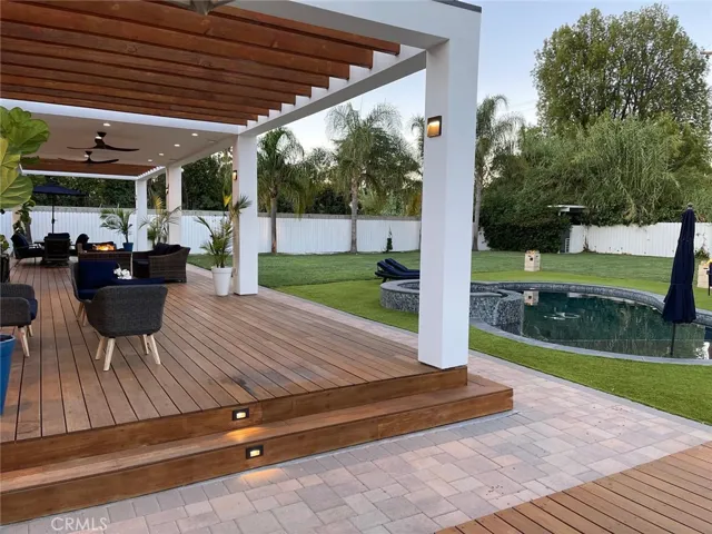 9150 Zelzah Avenue, Northridge, California 91325