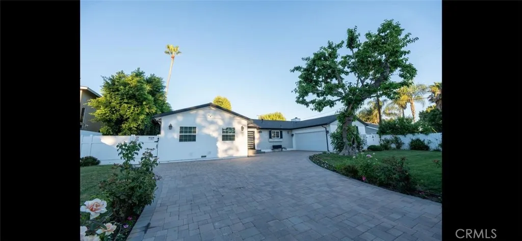 9150 Zelzah Avenue, Northridge, California 91325