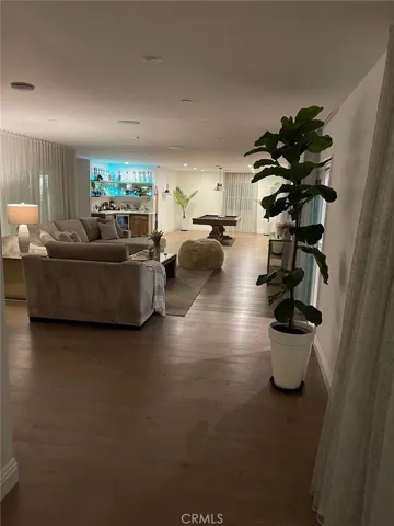 9150 Zelzah Avenue, Northridge, California 91325