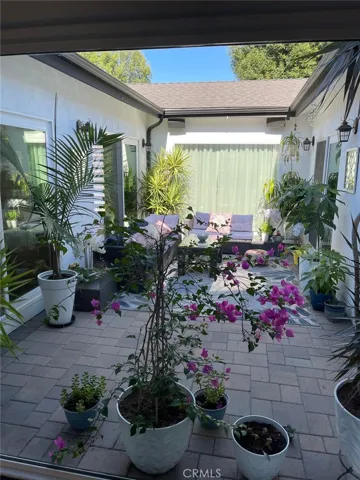 9150 Zelzah Avenue, Northridge, California 91325